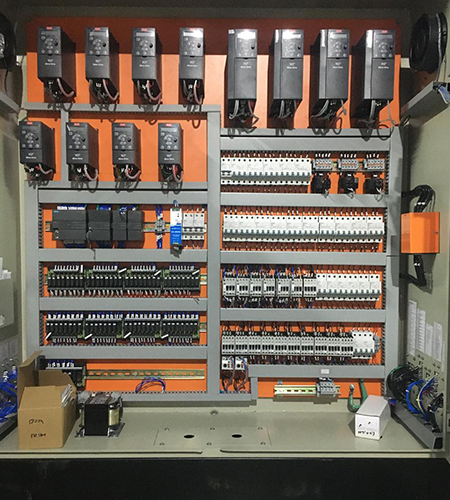 Programmable-logic-control-panel-1